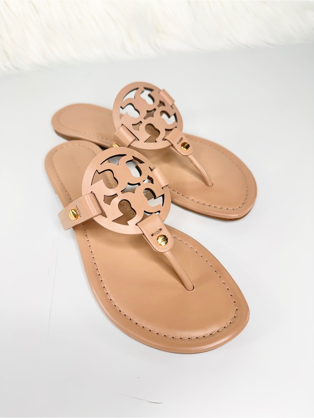 Tory Burch Women’s Leather Miller Sandal - Light Makeup - Size 7 - Picture 2 of 7